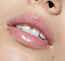Load image into Gallery viewer, GLASSIFIED LIP OIL - FAIRYTALE