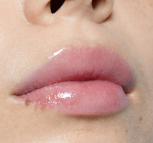 Load image into Gallery viewer, GLASSIFIED LIP OIL - MIRROR MIRROR
